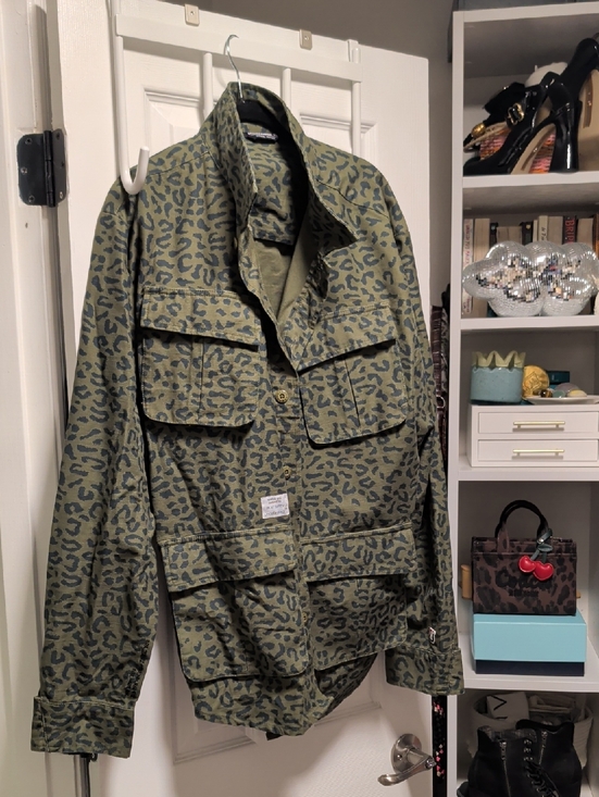 Undefeated Other - Undefeated Olive Green and Dark Charcoal Leopard Utility Shirt